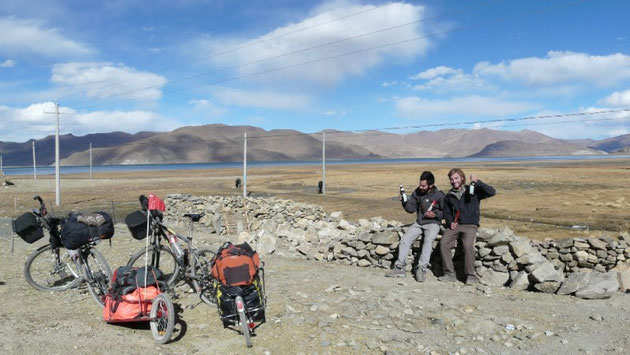 Un petit réconfort apres avoir franchi le premier col du trajet