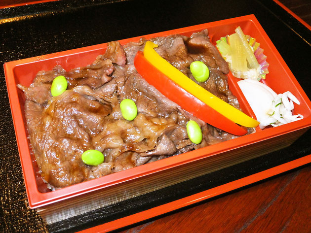 段戸山牛すきやき弁当