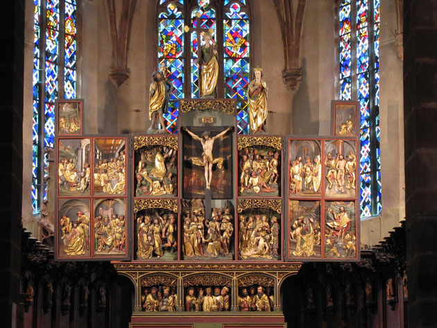 Le magnifique retable de la Passion (1518-1521) que l'on peut aujourd'hui encore contempler dans le choeur de l'église Sainte-Croix de Kaysersberg.