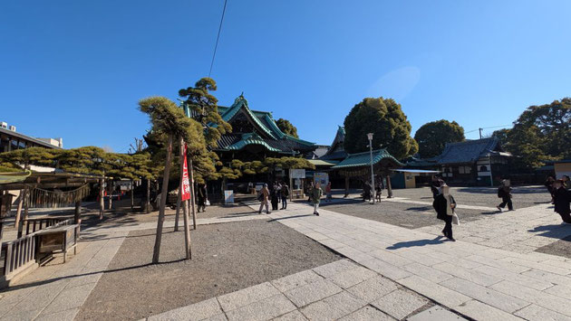 柴又帝釈天の境内
