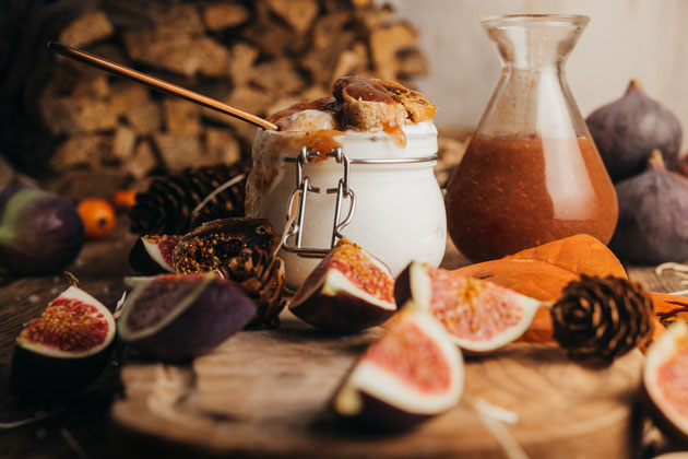 Feigensirup mit griechischem Joghurt