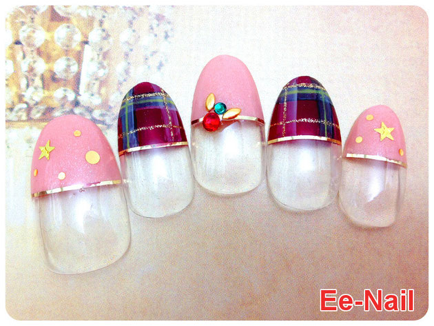 赤チェック☆クリスマスネイル