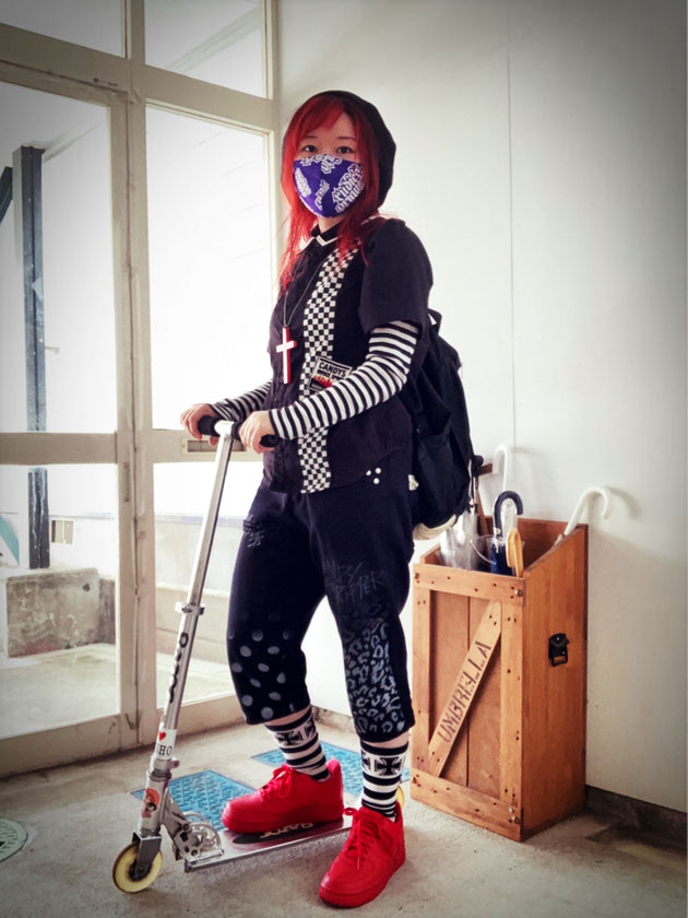 フジワラサヤカ BLOG #61 今度は髪が真っ赤っ赤_3