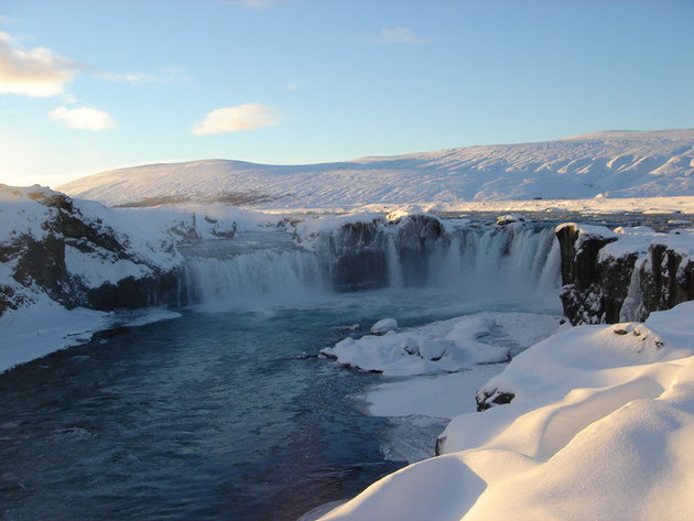 Der "Goðafoss" Wasserfall