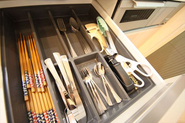 餐具