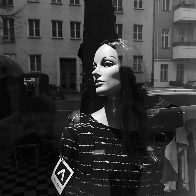Anisa Fashion, Karl Kunger Strasse