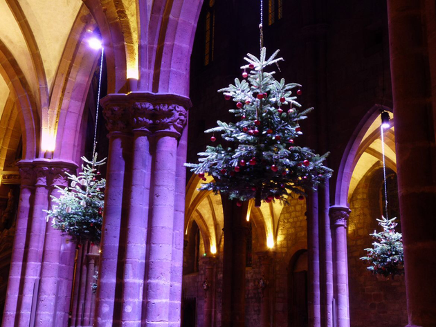 Découvrez la magnifique exposition sur l’évolution des décorations du sapin de Noël à l’église Saint-Georges de Sélestat.