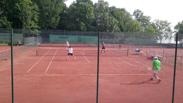 Thorsten Winkler/Norbert Müller - Markus Janner/Mike Klukas 7:5 7:6