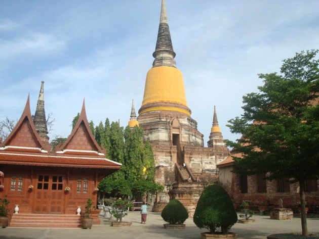 Wat (Tempel) Yai Caya Mongkol