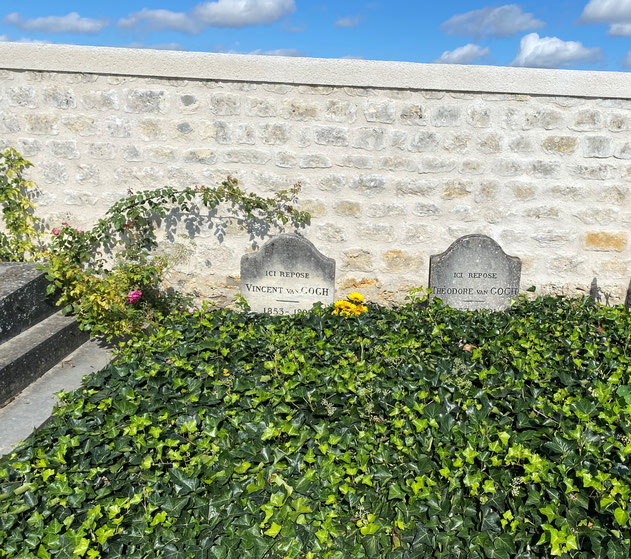 Tomba di Vincent van Gogh e suo fratello Theo al cimitero di Auvers sur Oise