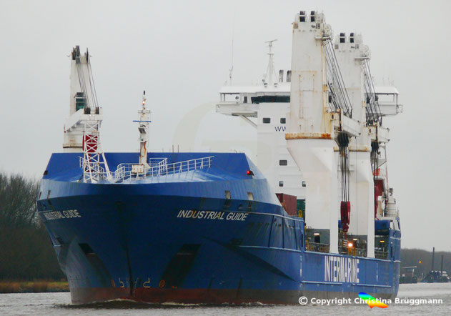 Intermarine Schwwergutfrachter INDUSTRIAL GUIDE" auf dem Nord-Ostsee-Kanal 31.12.2017
