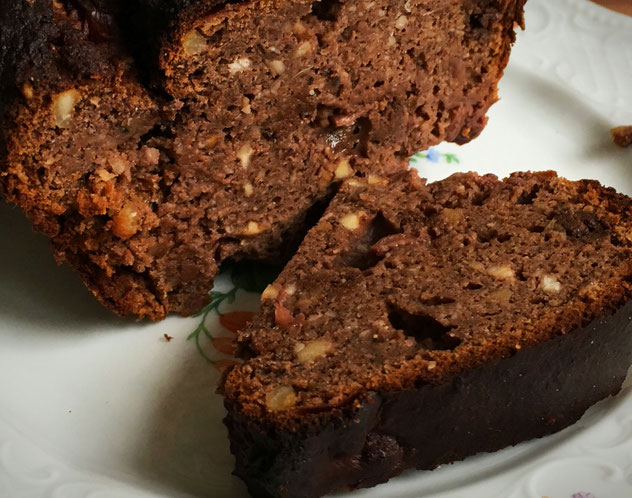 Bohnen, Datteln, Kakao und Nüsse - Der Bohnenkuchen