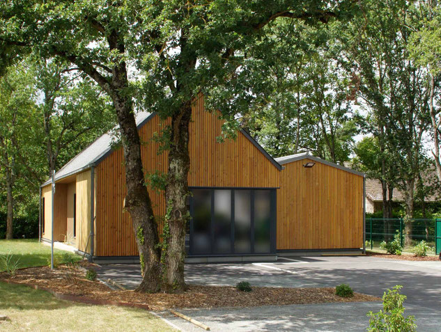 Salles d’environ 13 m2 en location dans un cabinet paramédical à Saint Avertin (37550) - la cabana en bois - via energetica annuaire des therapeutes en touraine