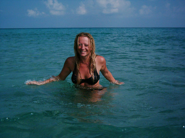 2007 BADEN AM HERRLICHEN IM NATURSCHUTZGEBIET GELEGENEN STRAND *SPIAGGIA DI BERCHIDA*