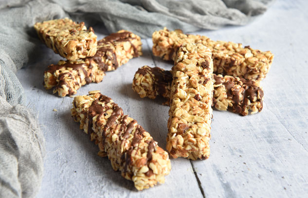 Müsliriegel. Selbst gemacht. mix dich glücklich (ThermomixRezepte)