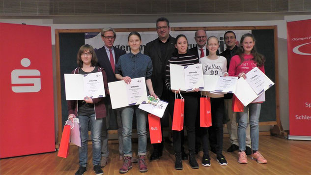 Bei der Jugendmeisterehrung 2016 der Sportjugend Schleswig-Holstein wurden die Schwarzenbekerinnen  für ihren Triumph bei den Deutschen U15-Mannschaftsmeisterschaften ausgezeichnet.