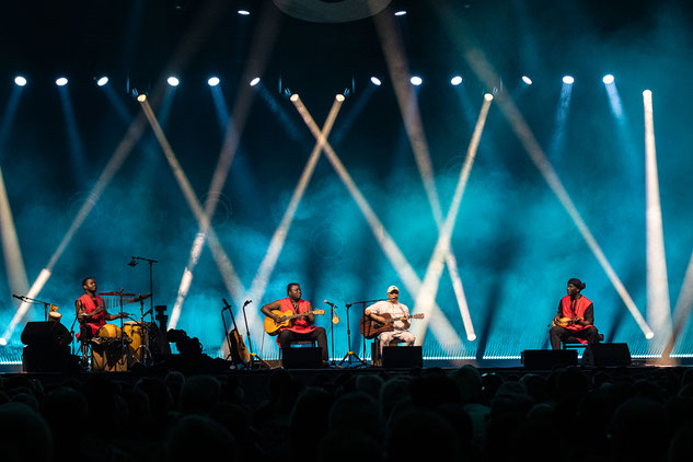 Salif Keita, chapiteau de Jazz in Marciac, jeudi 31 juillet 2025. Photographie : Laurent Sabathé