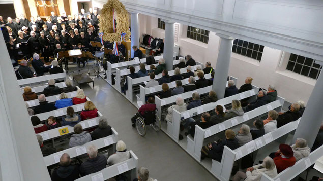 Voll besetzt war die Marienkirche zum Festkonzert zum Reformationstag