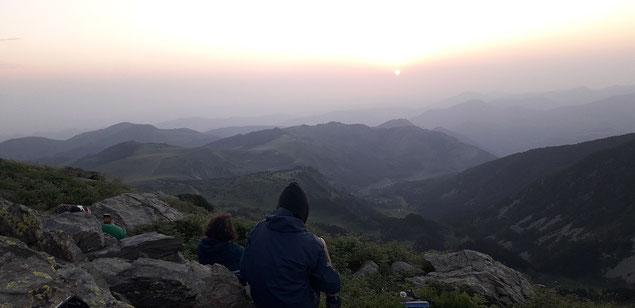 ariege-pyrenees-rando-accompagnée-lever-du-soleil-Babeth