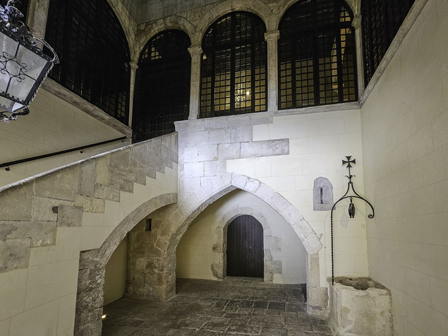 Bild: Im Innern der Casa Macià neben dem Rathaus in Vilafranca del Penedès