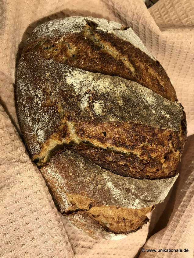 Sauerteig-Mischbrot Deluxe
