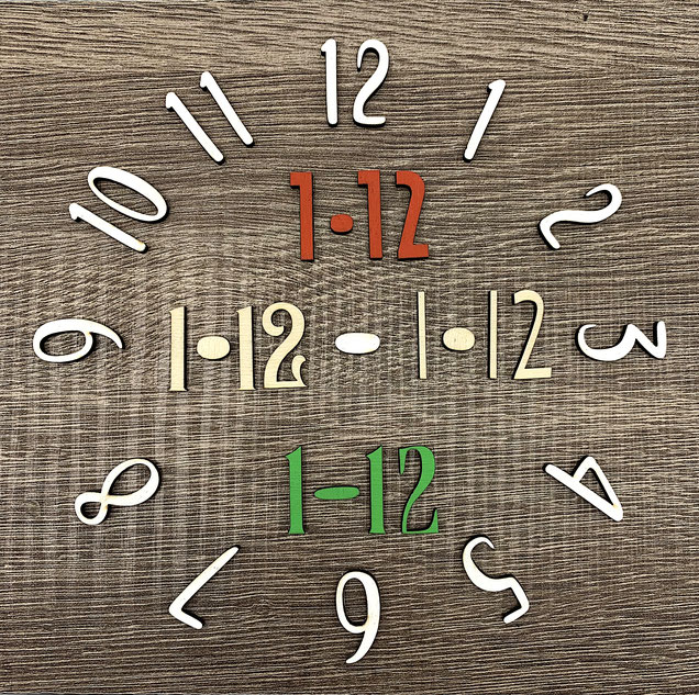numeri in legno colorati per orologio fai da te