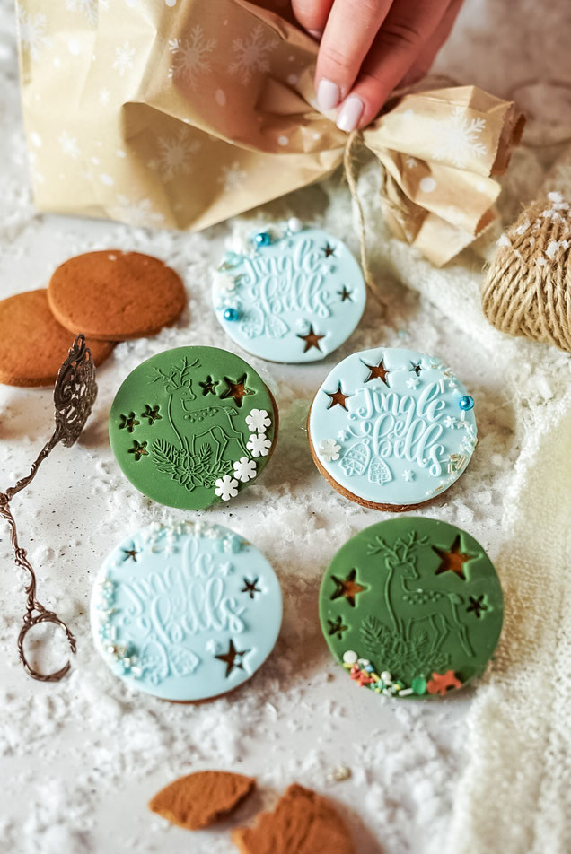 Lebkuchenplätzchen in Fondant Decke