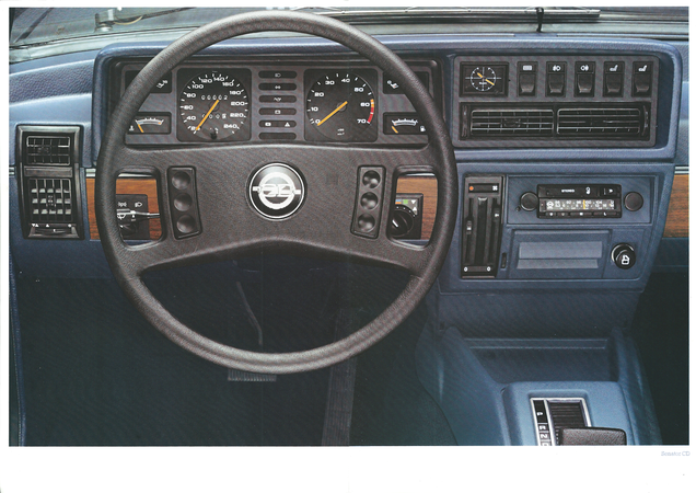 prospekt-opel-senator-1978.png