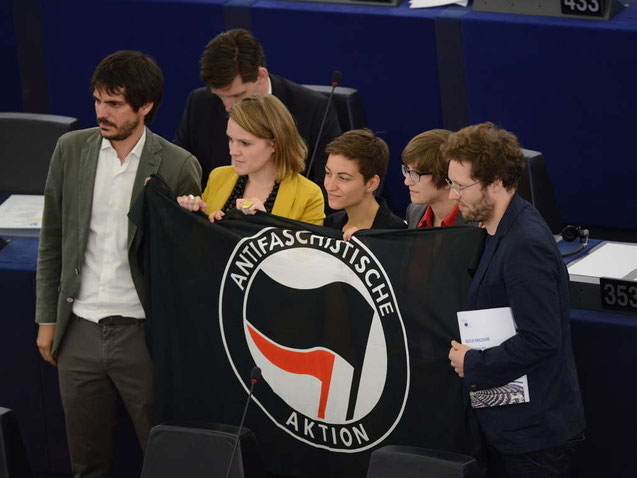 Abgeordnete im EU-Parlament um die deutsche Grüne Ska Keller © picture alliance / dpa / Patrick Seeger