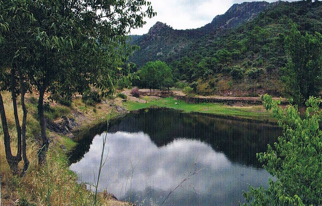 Laguna de la Sierra de Espadán, Castellón, Comunidad Valencia, España.