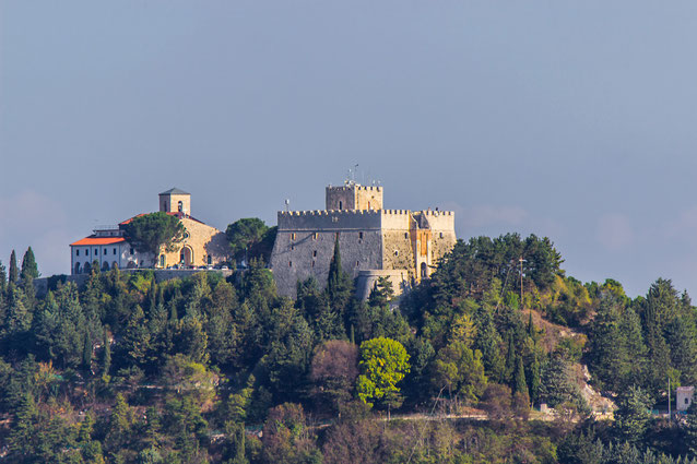 Campobasso Chiesa Madonna del Monte e Castel Monforte 