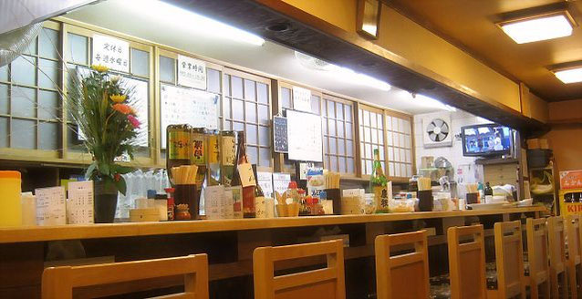 尼崎市の居酒屋 どん呑の店内