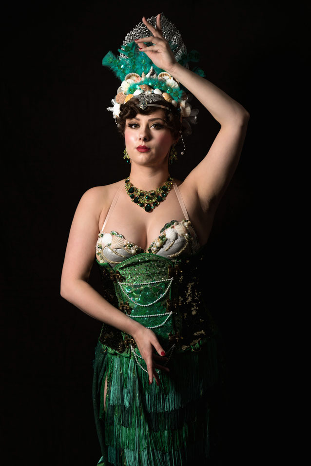 Miss Elinor Divine Burlesque The Water Nymph