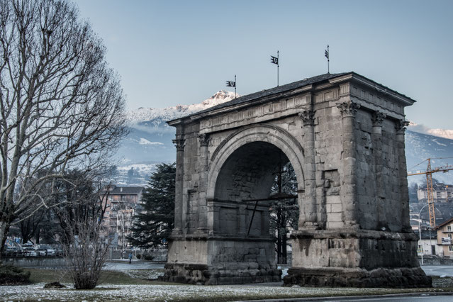 Arco di Augusto ad Aosta