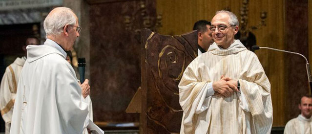 Fray Bruno Cadoré Maestro de la Orden de Predicadores, durante la eucaristía de apertura de la Congregación general de los Jesuitas, Octubre 2015