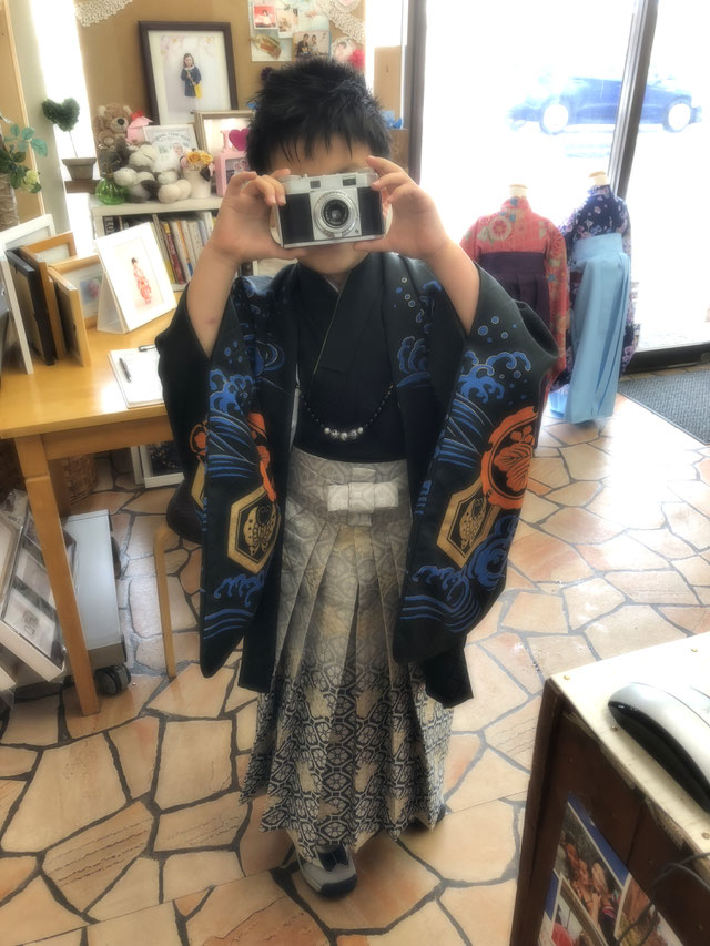 札幌市西区の写真館で卒業袴で記念写真撮影