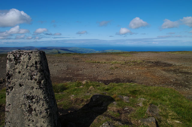 アントリム州最高峰 - トロスタン山    Trostan Co. Antrim 551m    [キャリック・ア・リード、ジャイアンツコーズウェイ、ブッシュミルズetc]