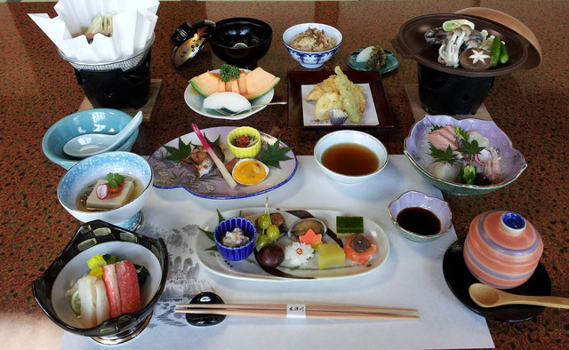 青風8500円（季節により内容が異なります）