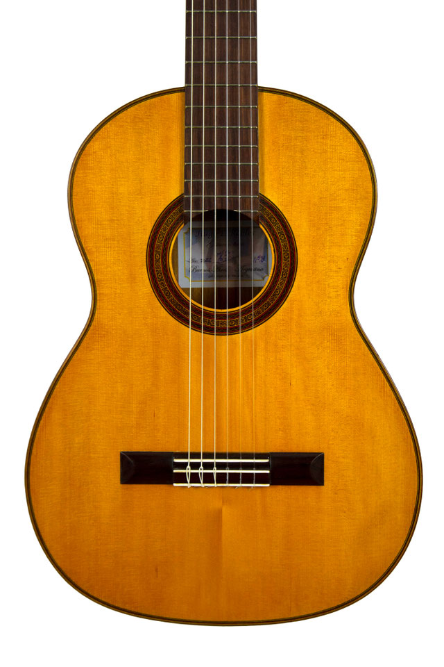 Hugo Robles 2022 Guitare classique Galerie des Luthiers