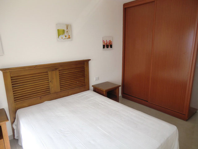 1.Schlafzimmer Schrank