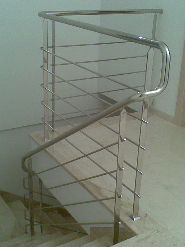 Barandillas y pasamanos para casas en murcia - Escaleras Laravid