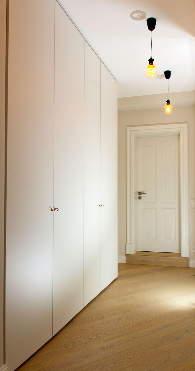 Einbauschrank in weiß - korpus-Schranksysteme