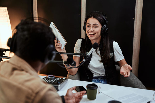 ¿Qué estudiar para trabajar en la radio?