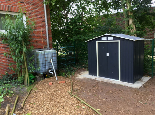 Aktuelle Eindrücke aus dem Schulgarten - Grundschule Völlenerfehn