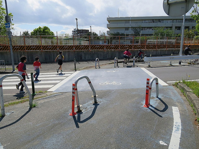 28innti 自転車 外周