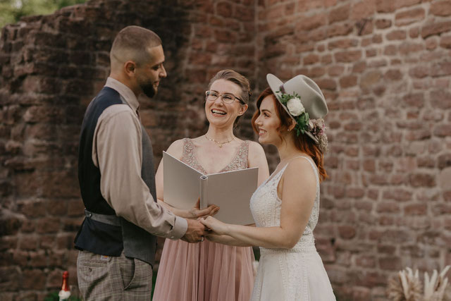 Elopement Germany Wedding Officiant