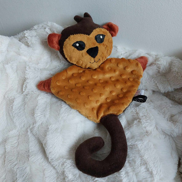 Doudou plat bébé singe et son étoile tout doux fait main l'Arche de Jessica