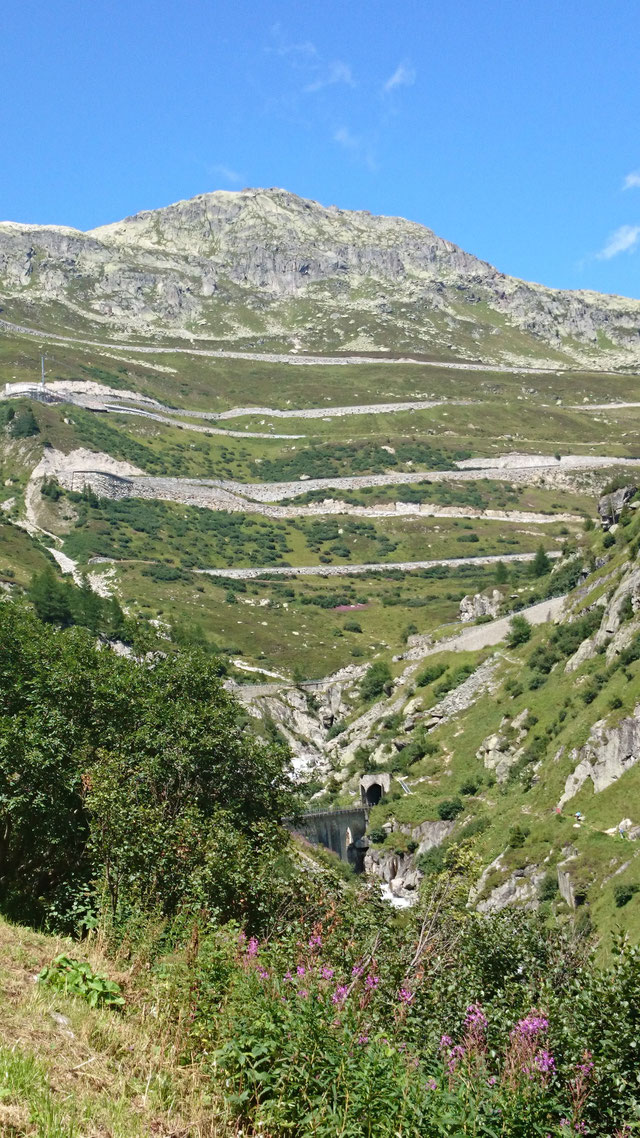 Der Furka Pass...hier konnte ich noch nur erahnen wie wunderbar dieser Pass zu fahren sein würde