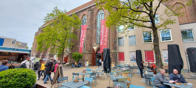 Waanders In de Broeren  Hippe boekhandel in een 15e-eeuwse kerk Zwolle 