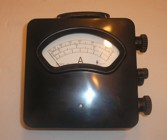 Tragbares Amperemeter AC / DC bis 200 Ampere von Siemens & Halske Berlin - Fertigungsjahr ca. 1950